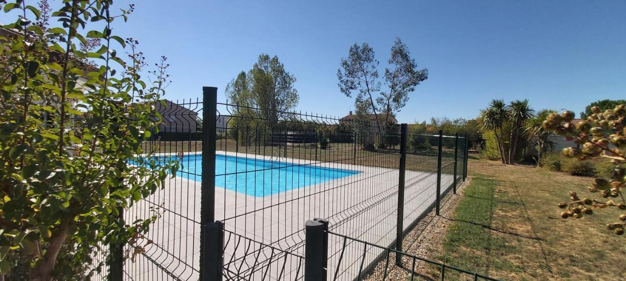La Campagne Romantique - Avec Entree Autonome, Clim Neuve, Parking Prive & Sa Piscine ! - Saint-Sulpice  ภายนอก รูปภาพ