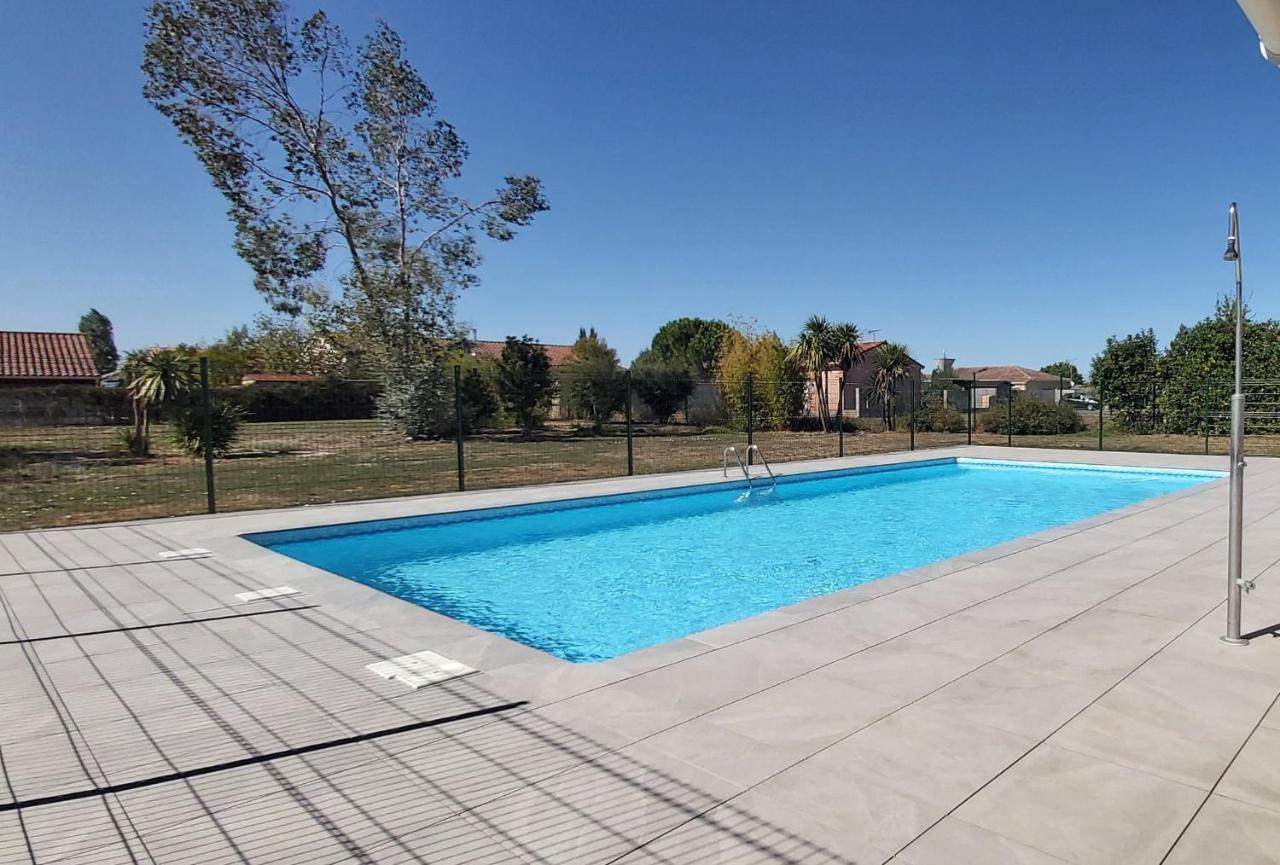 La Campagne Romantique - Avec Entree Autonome, Clim Neuve, Parking Prive & Sa Piscine ! - Saint-Sulpice  ภายนอก รูปภาพ